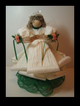 الصياغة باستخدام الورق المنقوش: التصميم باستخدام المسرات المطبوعة