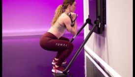 فتح العنان للقوة والعتاد من طوال الطريق روتينات التمرين عالية التأثير 5 إطلاق العنان للشدة: تمارين عالية التأثير لتحقيق أقصى قدر من التأثير